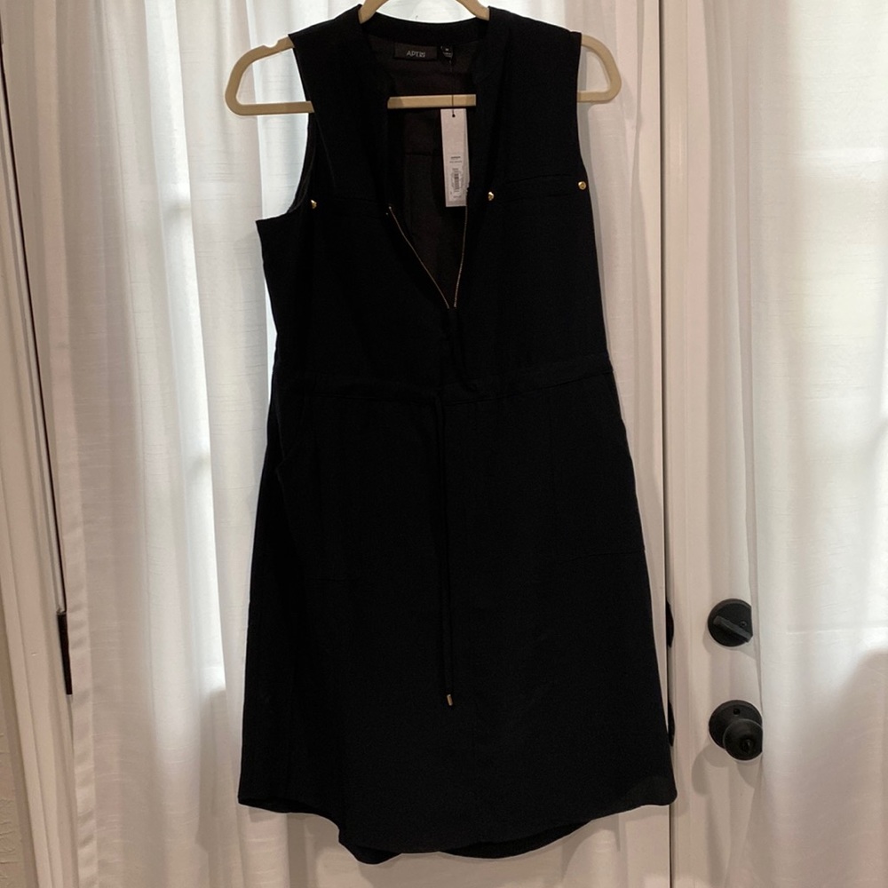 NWT Medium Apt 9 Black Sleeveless dress.